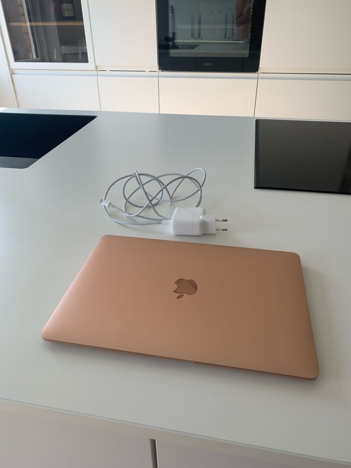 MacBook Air MacBook Air 2020 M1