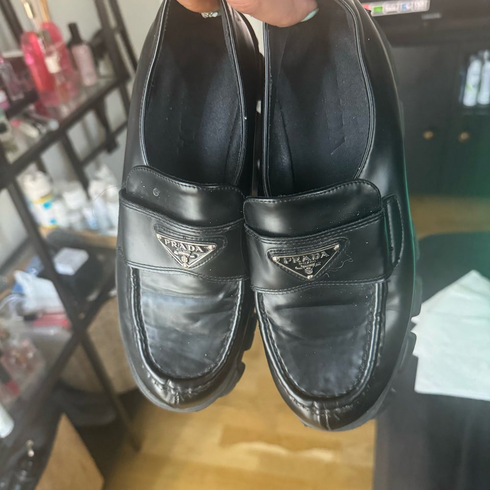 Loafers str 38 Prada