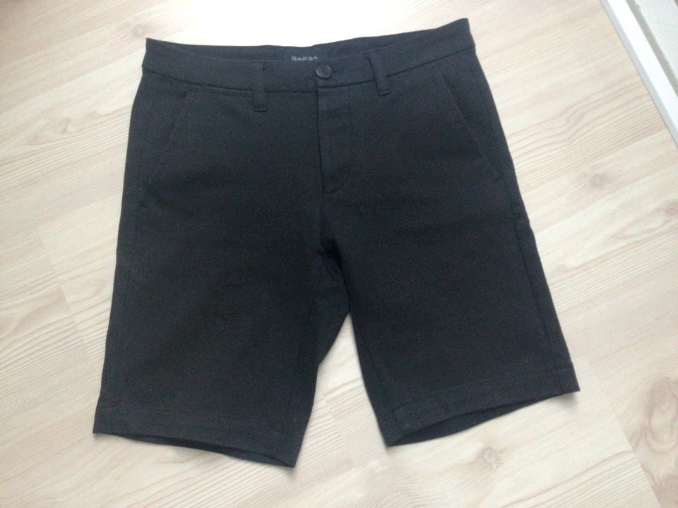 Shorts, Gabba, str. 34