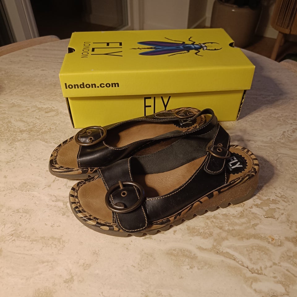 Sandaler str 40 Fly London