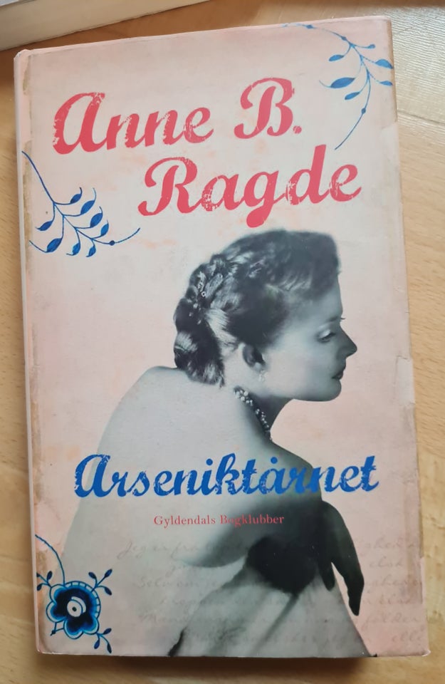 Berlinertrilogien, Anne B Radge,