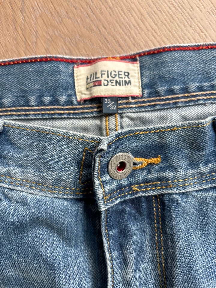 Jeans, Tommy Hilfiger, str. 33