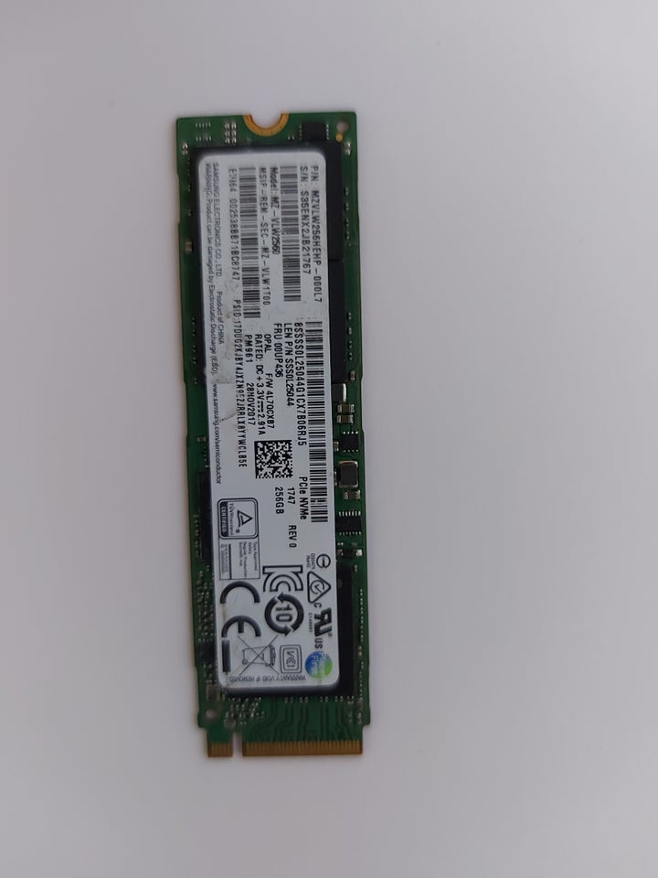 NVMe , 256 GB, God