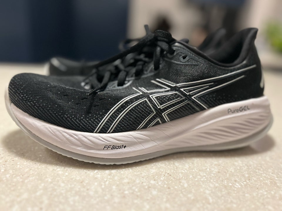 Løbesko, ASICS Gel-cumulus 26