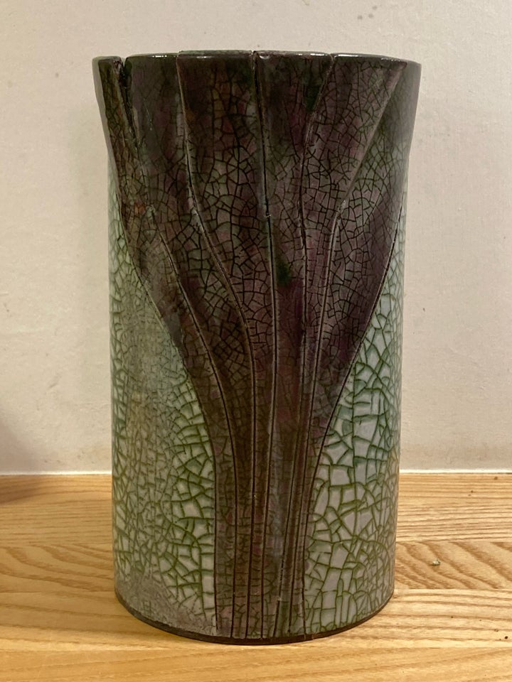 Vase, Dilo