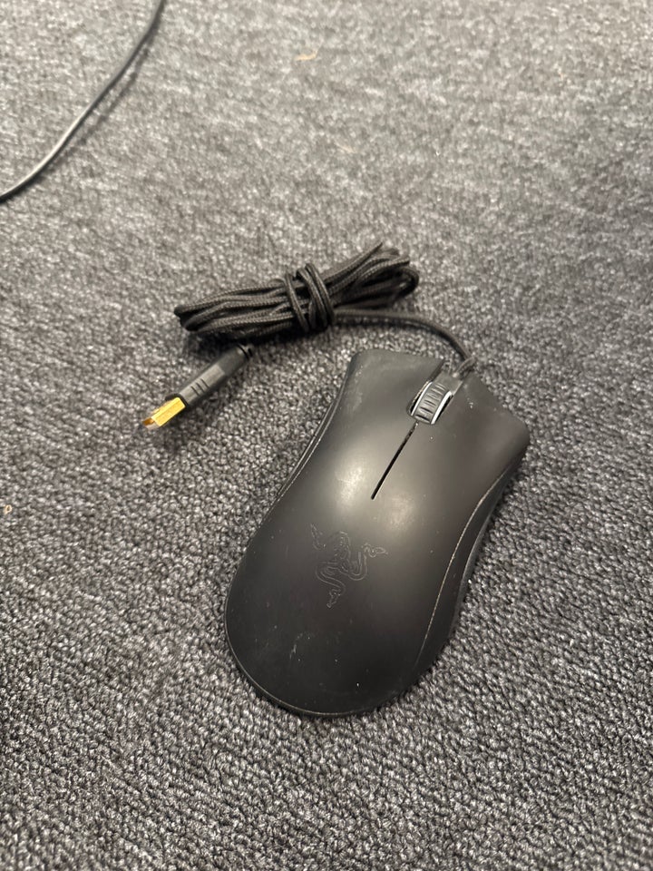 Gaming, Razer + Roccat, Deathadder