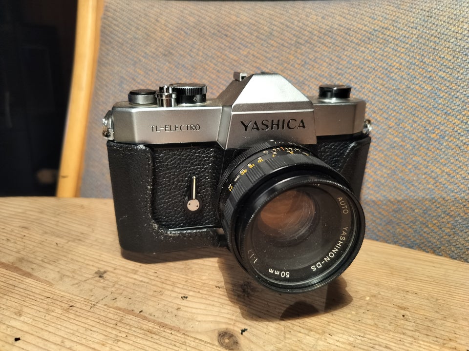 Yashica, TL-Electro, God