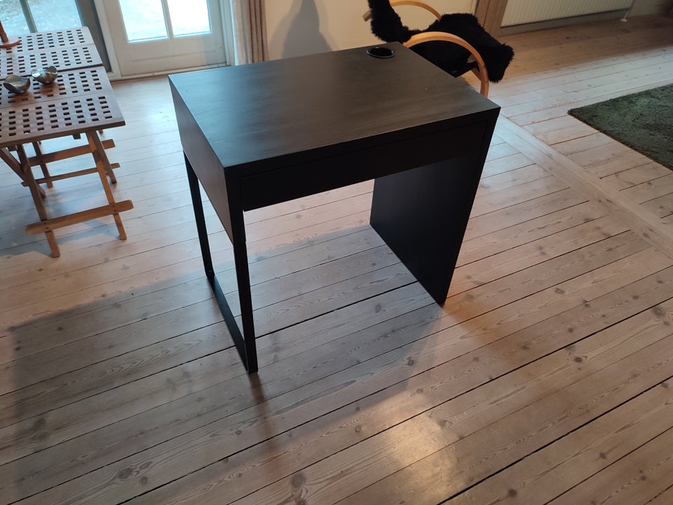 Skrivebord, IKEA, b: 73 d: 50 h: 75