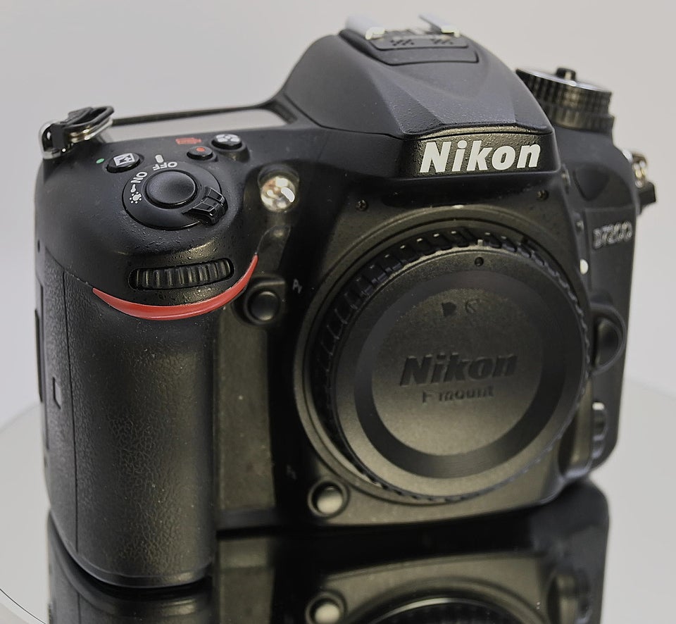 Nikon, 24 megapixels, 0 x optisk