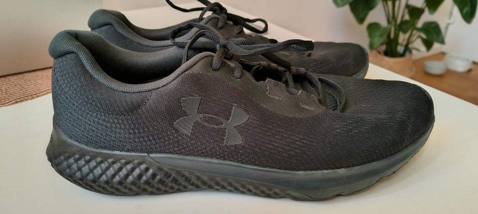 Sportssko, Under armour, str. 45,5