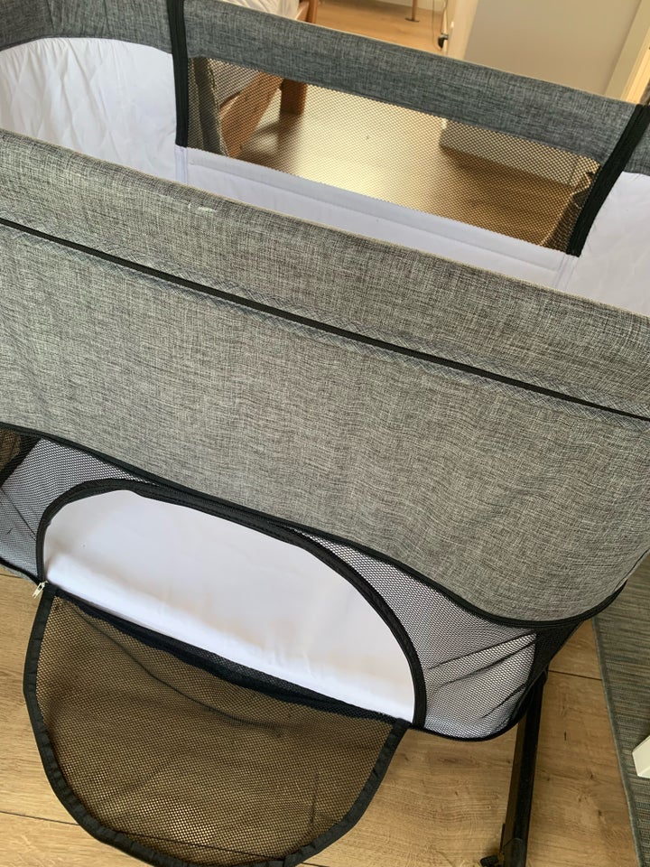 Babyseng, Moweo bedside crib +