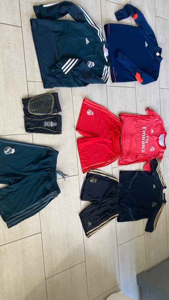 Andet, Fodboldtøj, Adidas