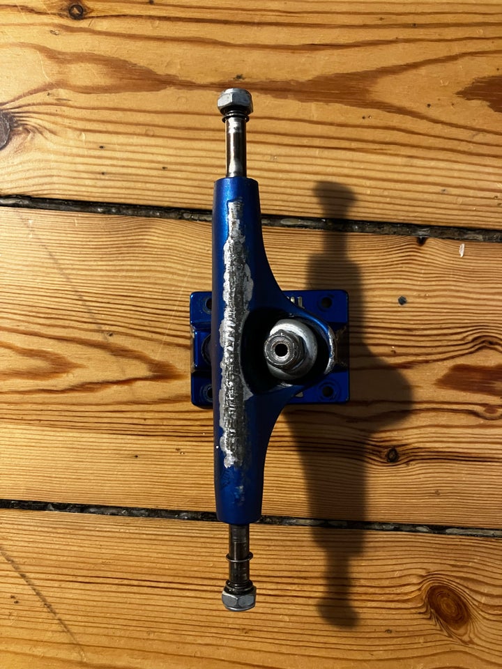 Andet, Thunder trucks blue