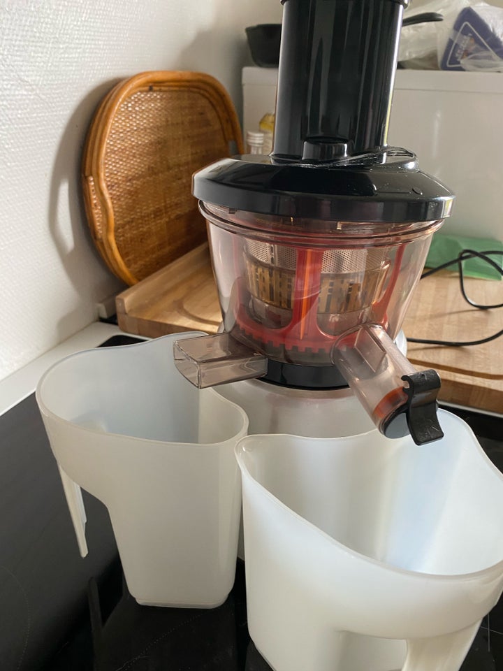 Slowjuicer, Ukendt