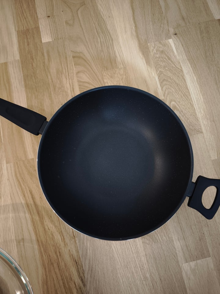 Wok IKEA HAMLAGAD with lid, IKEA