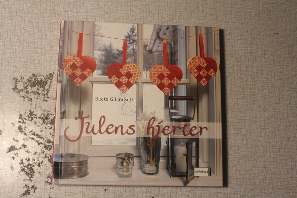 Julens hjerter, Beate G Lindseth,