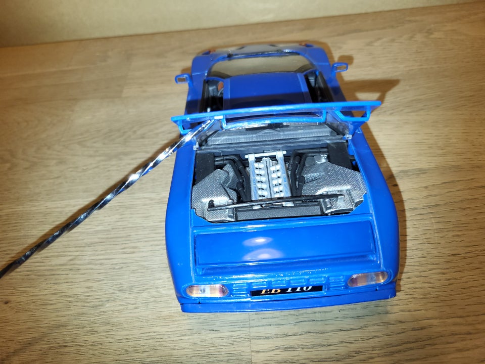 Modelbil, Bugatti 11GB 1991, skala