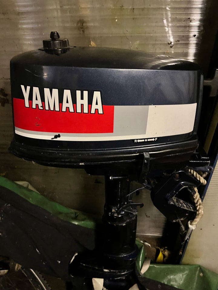 Yamaha påhængsmotor, 4 hk, benzin