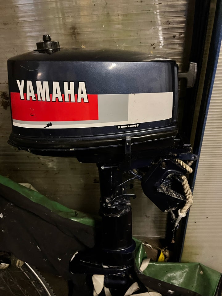 Yamaha påhængsmotor, 4 hk, benzin