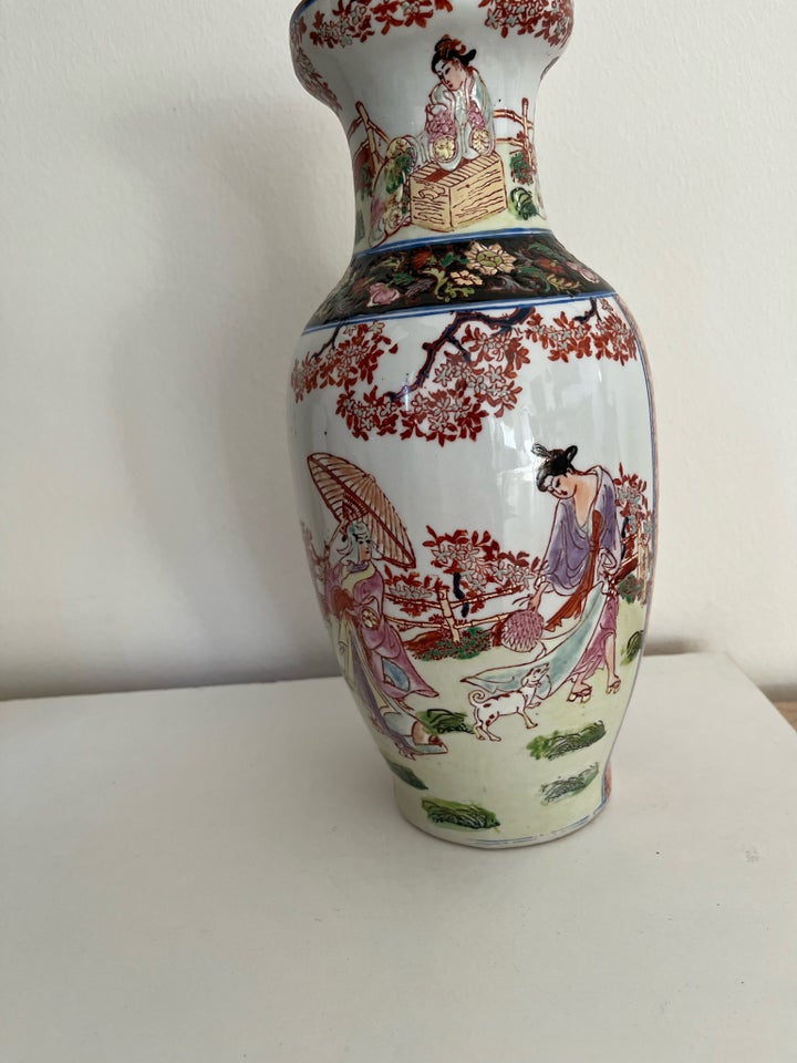 Smuk Håndmalet Kinesisk vase, 31 cm