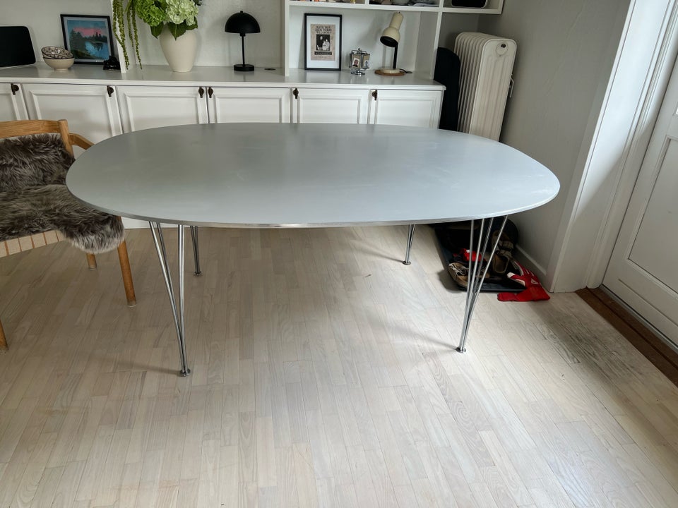 Fritz Hansen Ellipse  Piet Hein