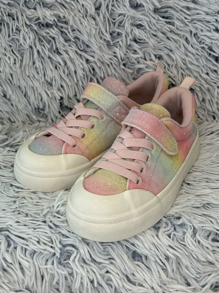 Sneakers str 27 HM