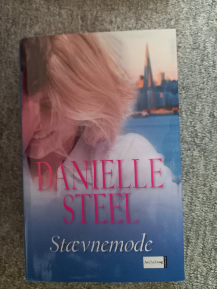 Stævnemøde, Danielle Steel,