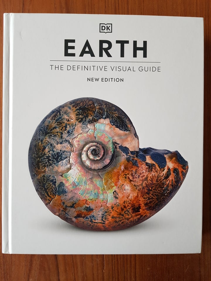 EARTH The Definitive Visual Guide,