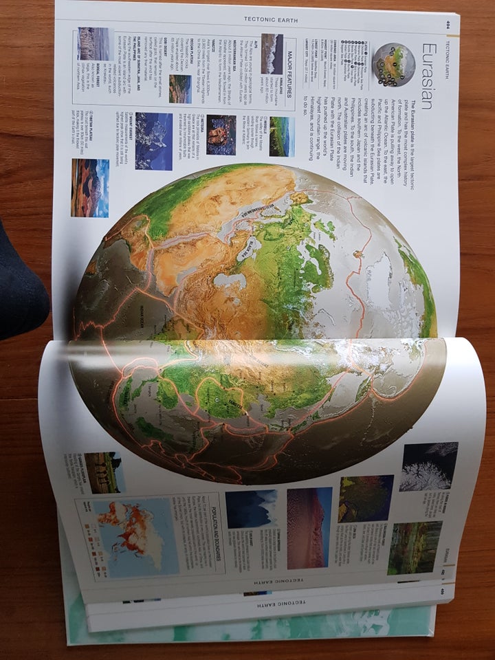 EARTH The Definitive Visual Guide,