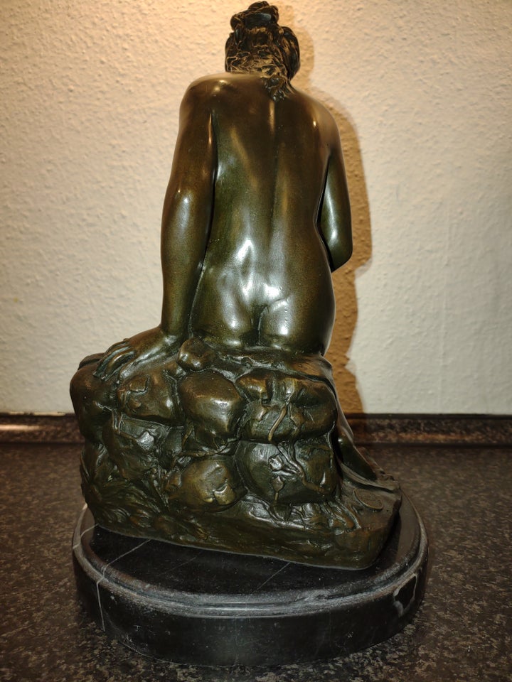 Bronze figur C Allegrain