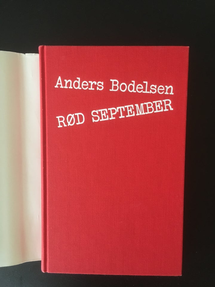 Rød September, Anders Bodelsen,