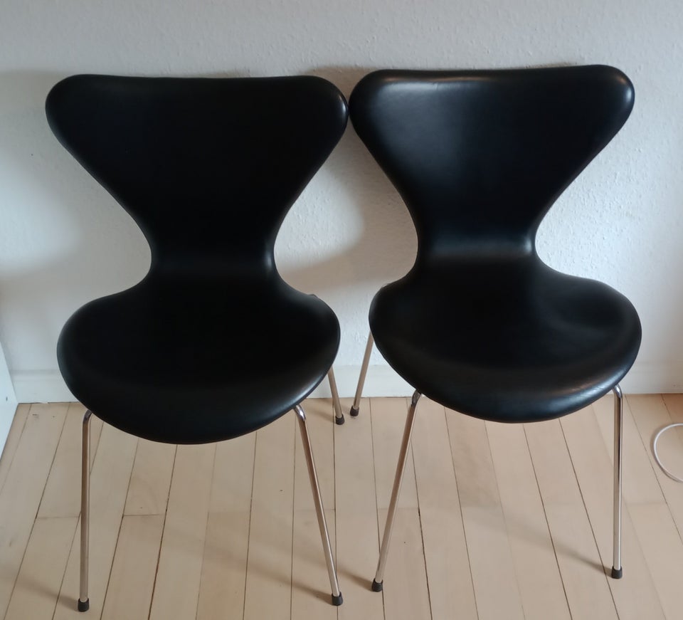 Spisebord Arne Jacobsen