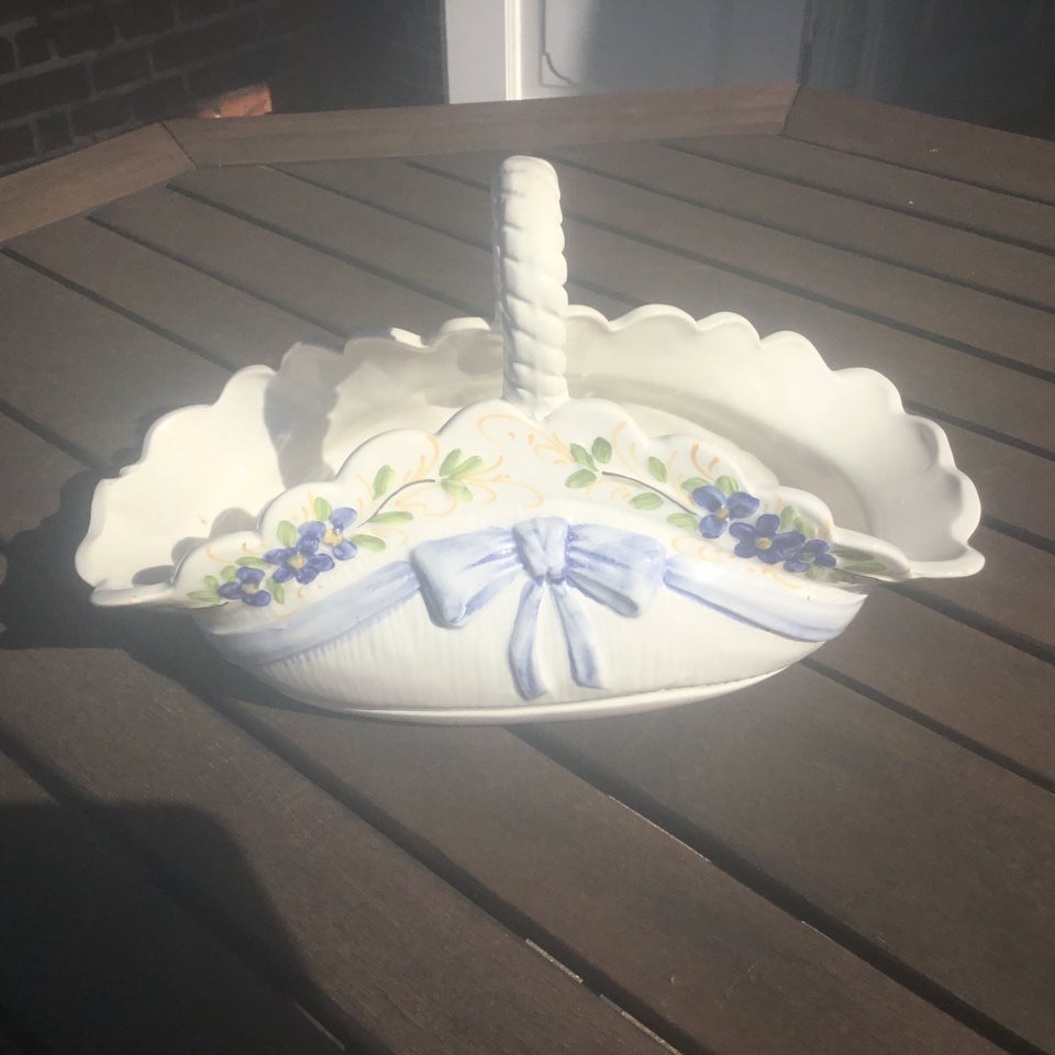 Jardiniere  Porcelæn  100 år gl