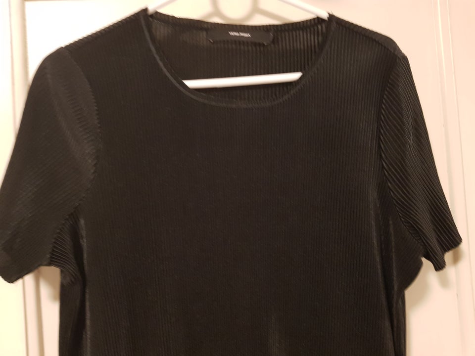 Top, Vero moda, str. 40