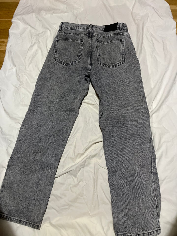 Jeans, Grunt , str. 26