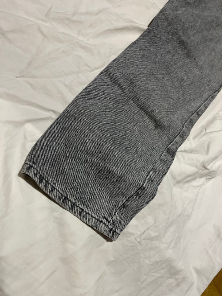 Jeans, Grunt , str. 26