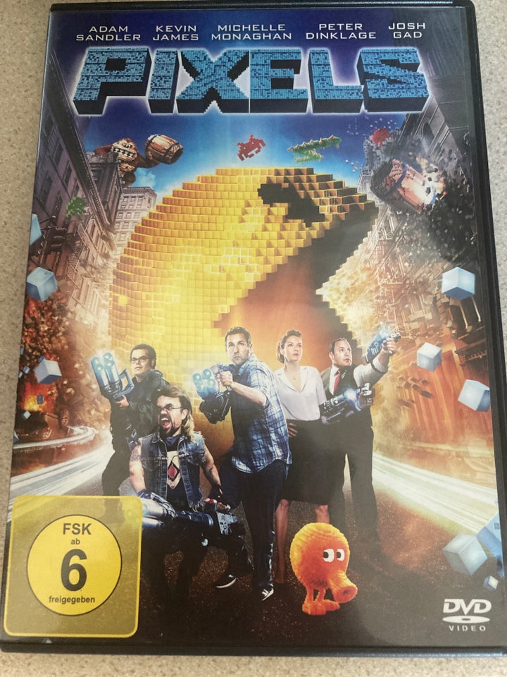 Pixels DVD action