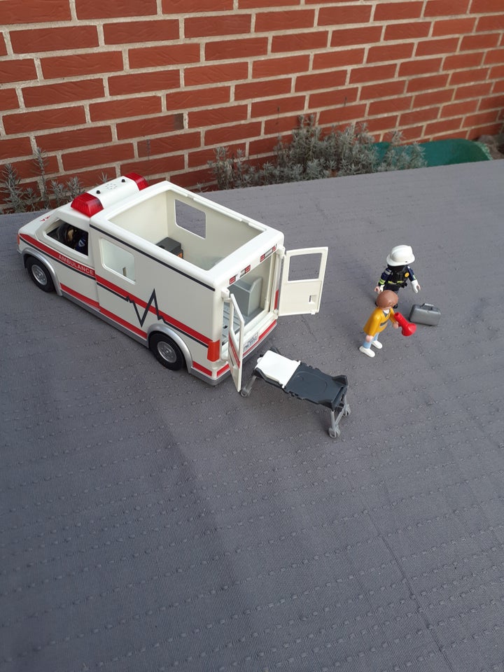 Playmobil, Ambulance