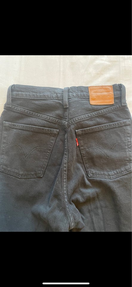 Jeans, Levis, str. 25