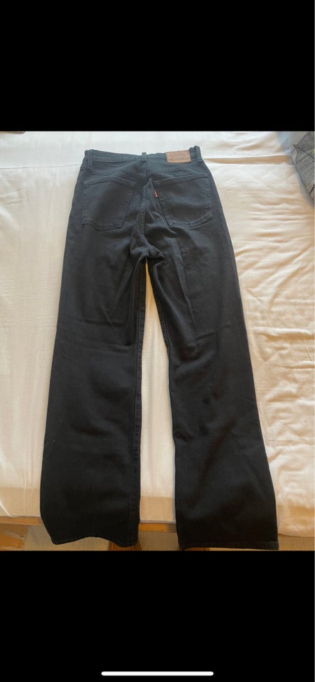 Jeans, Levis, str. 25