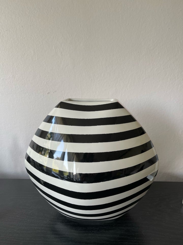 Porcelæn, Vase, Style: Nomo