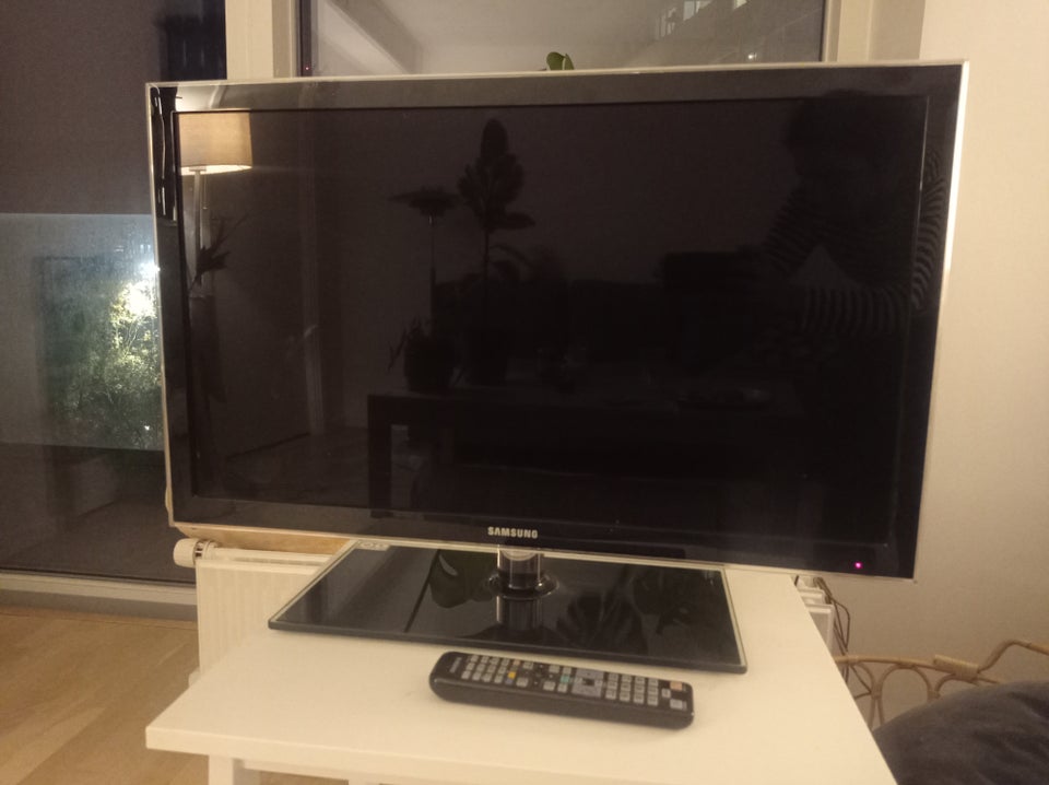 Samsung, 32", Perfekt