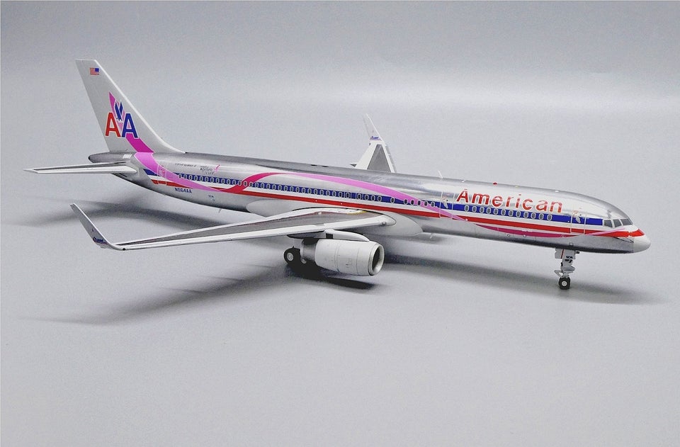 Modelfly, A A B 757, skala 1:200