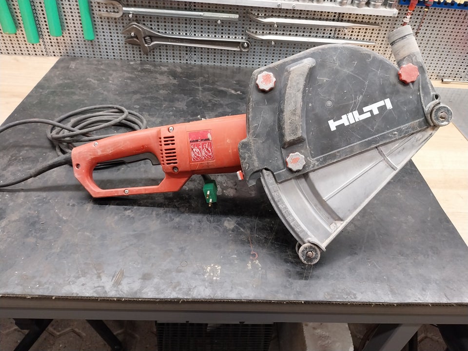 Betonsav, Hilti