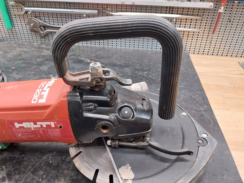 Betonsav, Hilti