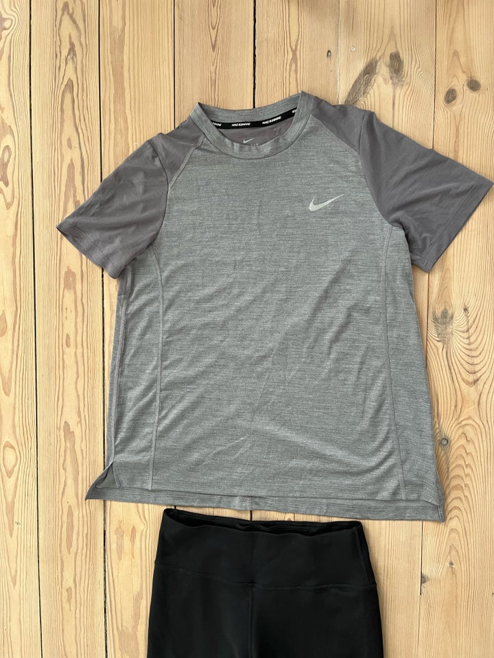 Løbetøj, Nike, str. Medium