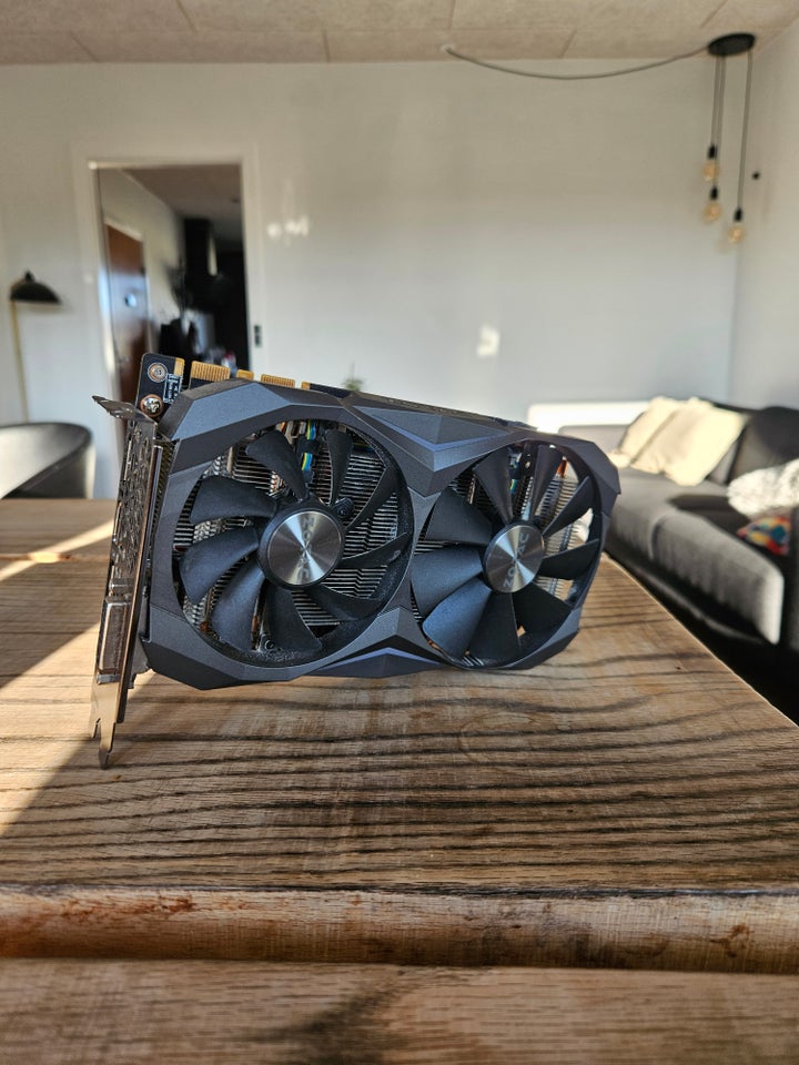 Geforce GTX 1080 ZOTAC 8 GB RAM God