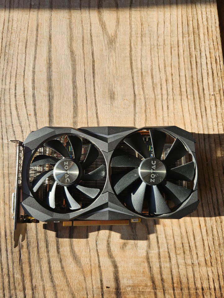 Geforce GTX 1080 ZOTAC 8 GB RAM God