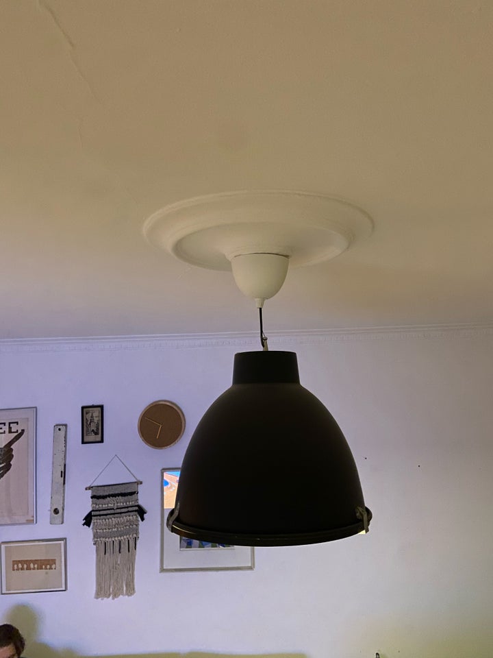 Anden loftslampe