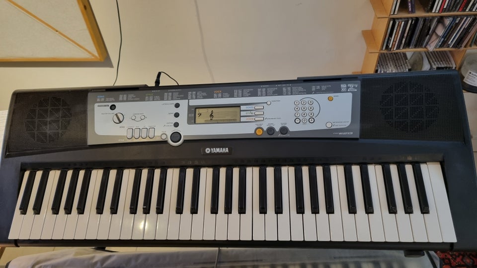 Synthesizer, Yamaha psr e213